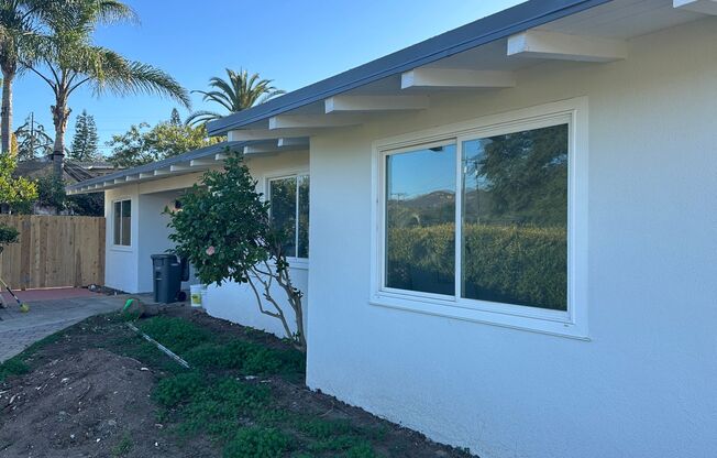 Remodeled 3 bd in Vista with large garage