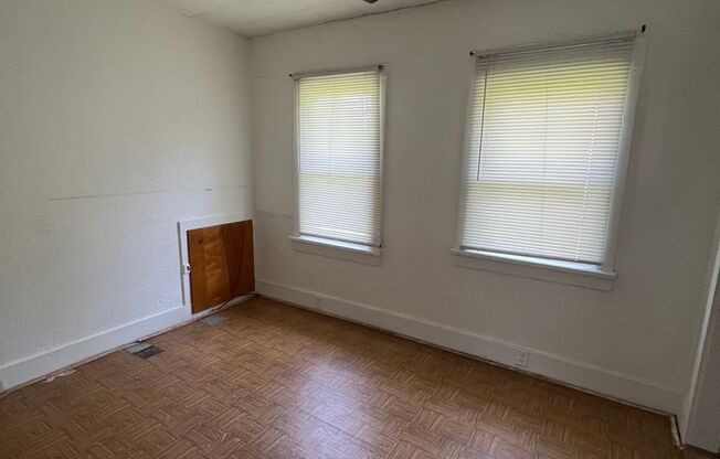 2 beds, 1 bath, $850