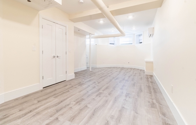 Studio, 1 bath, 518 sqft, $2,495, Unit 32