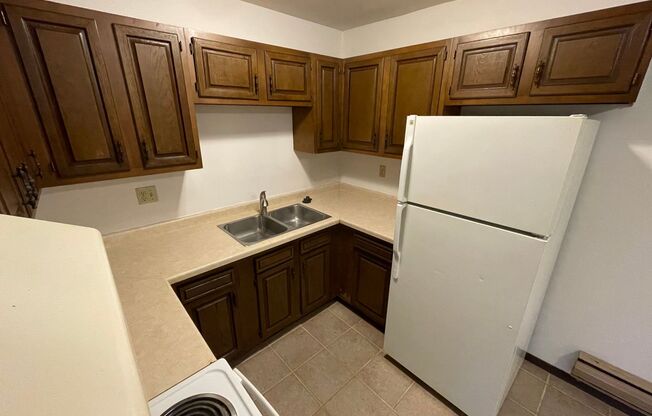 2 beds, 1 bath, $1,095, Unit Unit 45