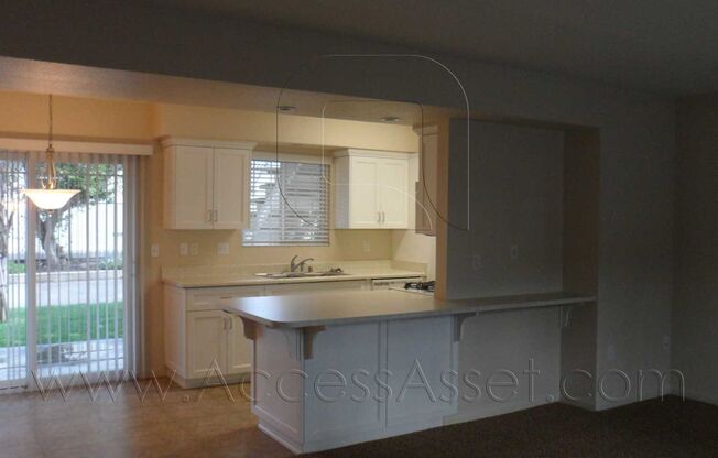 10 N CTR ST