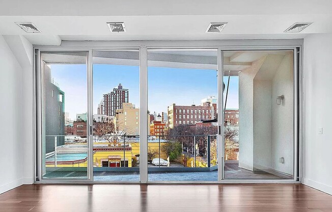 1 bed, 1 bath, $5,700, Unit 4K