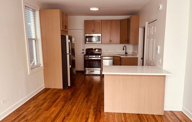 1 bed, 1 bath, 650 sqft, $1,695