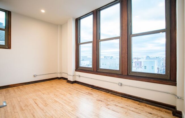 1300 S 19 ST