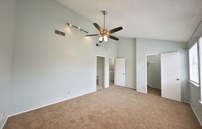 2 beds, 1.5 baths, $1,600