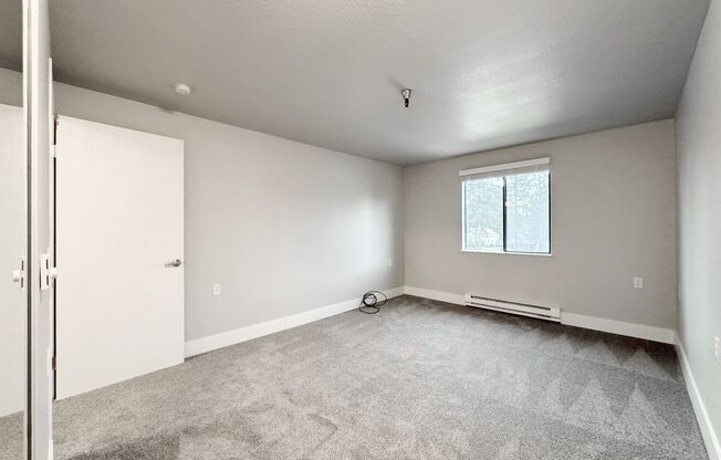 1 bed, 1 bath, 636 sqft, $1,595, Unit 424