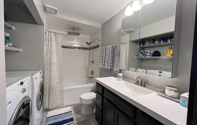 8225 Fairmount Dr. #5-207