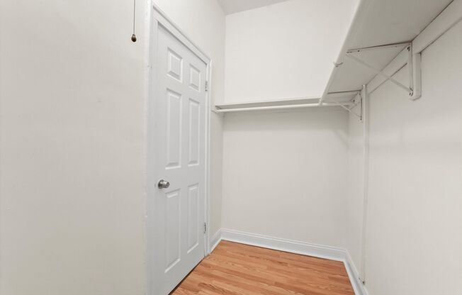 Studio, 1 bath, 410 sqft, $1,295, Unit 304