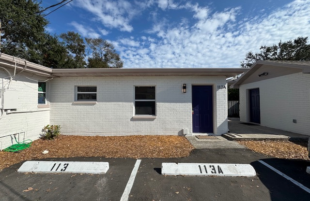 113 NE LINCOLN CIR N