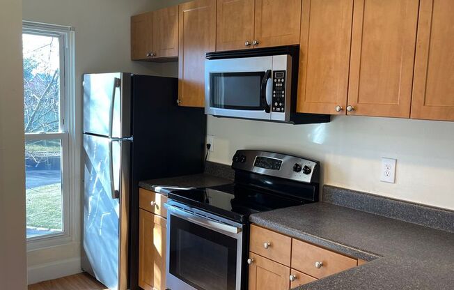 2 beds, 2 baths, 1,057 sqft, $1,875, Unit 1017 C #2A