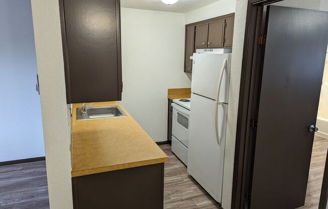 1 bed, 1 bath, $1,050, Unit Anita 3576