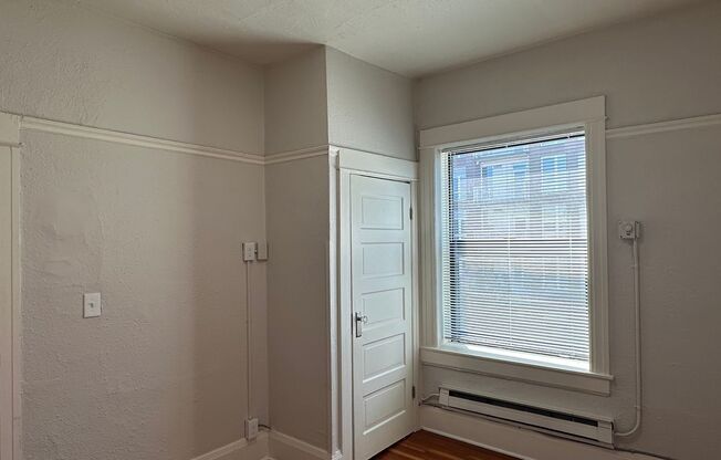 1 bed, 1 bath, 455 sqft, $1,095, Unit 307