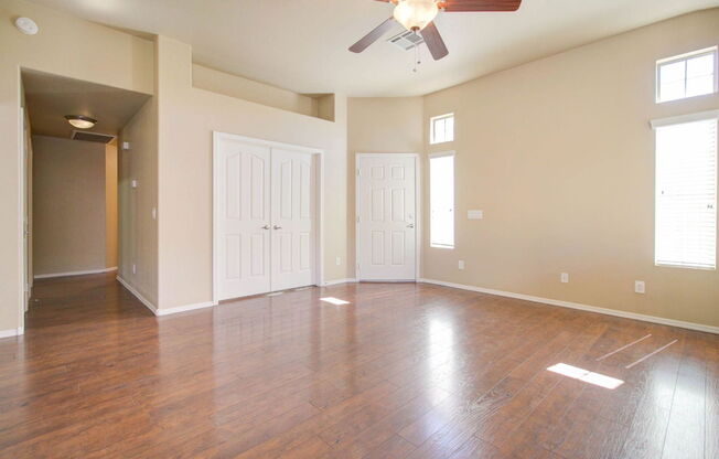 3 beds, 2 baths, 1,248 sqft, $2,400, Unit 1223