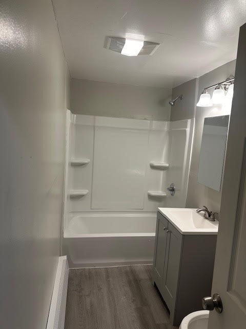 3 beds, 1 bath, 1,320 sqft, $2,450, Unit 1