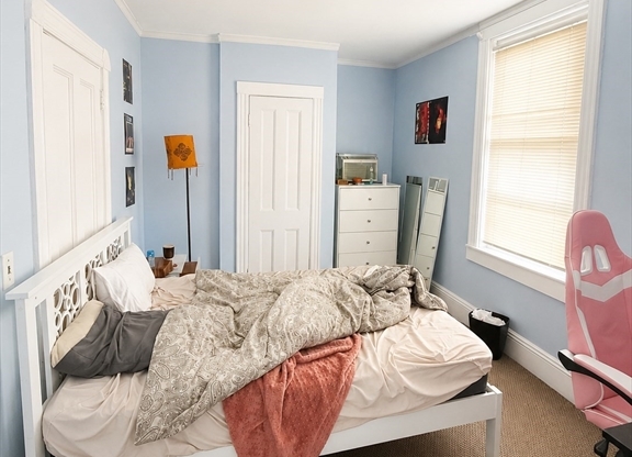 54 PLEASANT ST
