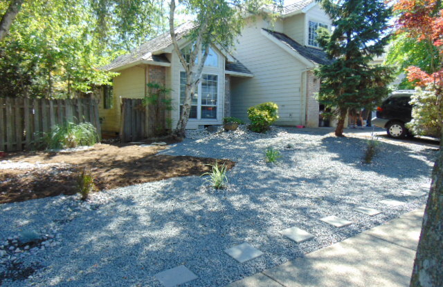 Stunning Home - Spacious Rooms !  Large yard