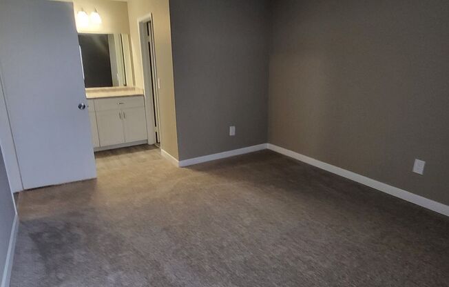 2 beds, 1.5 baths, 840 sqft, $2,395, Unit 644 - 03