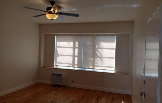 1 bed, 1 bath, 604 sqft, $1,925, Unit 12