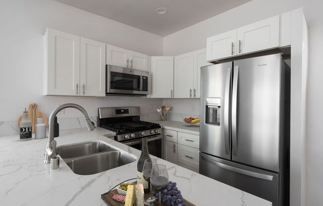 5290 Manhasset Drive