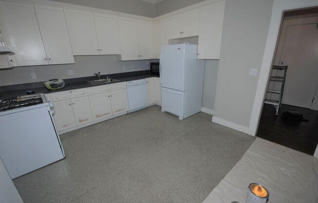 Studio, 1 bath, 485 sqft, $2,150