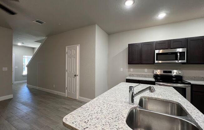 3 beds, 2.5 baths, $1,445, Unit 13312 Reid Meadows