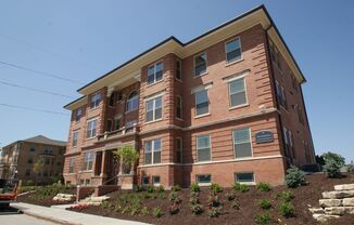 2 beds, 2 baths, 1,250 sqft, $1,695, Unit Unit 304 B1250