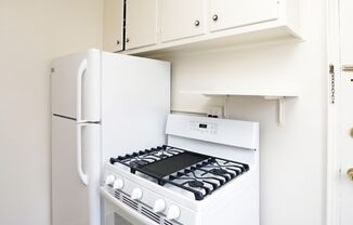 2 beds, 1 bath, 713 sqft, $895, Unit 29D