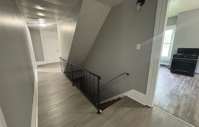 Newly updated 3 bedroom apartment in Mt Washington !