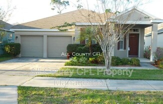 10481 EASTPARK WOODS DR