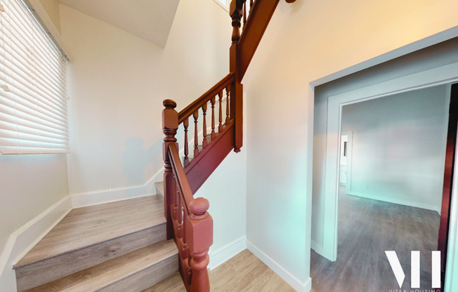 1142 W 25th Street House