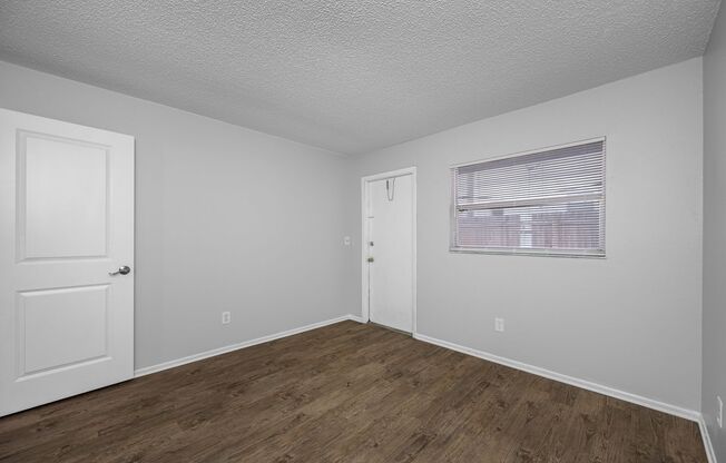 2 beds, 1 bath, 700 sqft, $1,495, Unit 4520-10