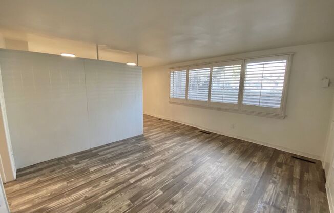 1 bed, 1 bath, 620 sqft, $1,250, Unit 08