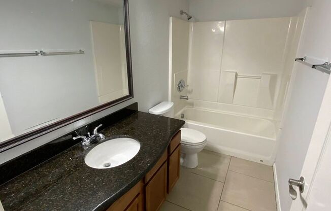 3 beds, 2 baths, $1,600