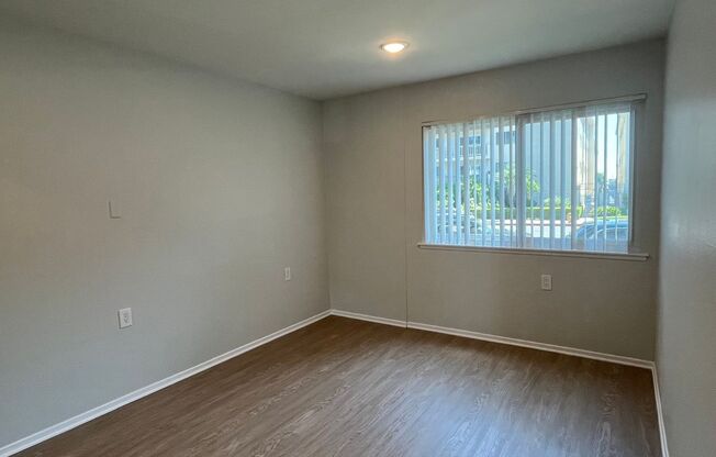 1 bed, 1 bath, 695 sqft, $1,698, Unit 103