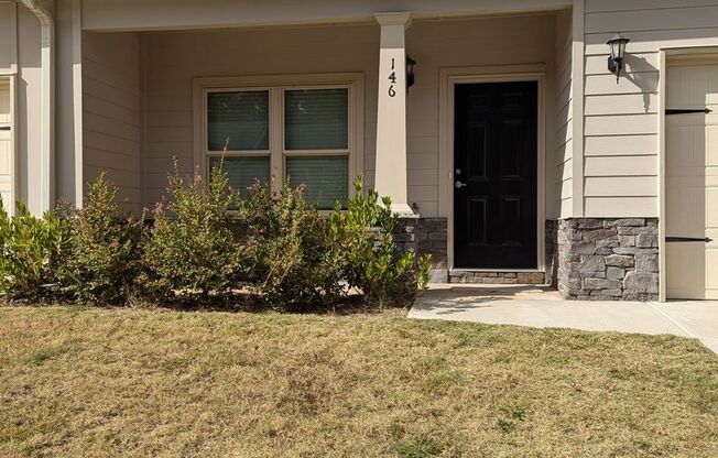 Beautiful 2 Bedroom 2 Bath off of Meriweather Road.