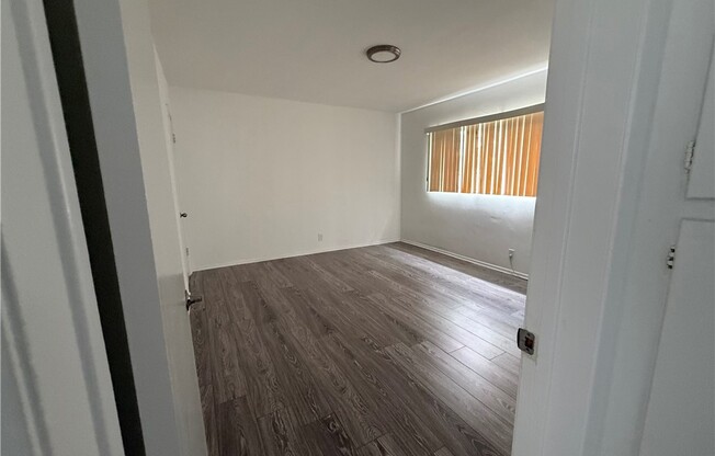 423 LE DOUX RD