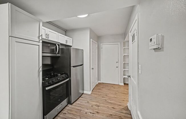 Studio, 1 bath, 394 sqft, $825, Unit 4828 #1S