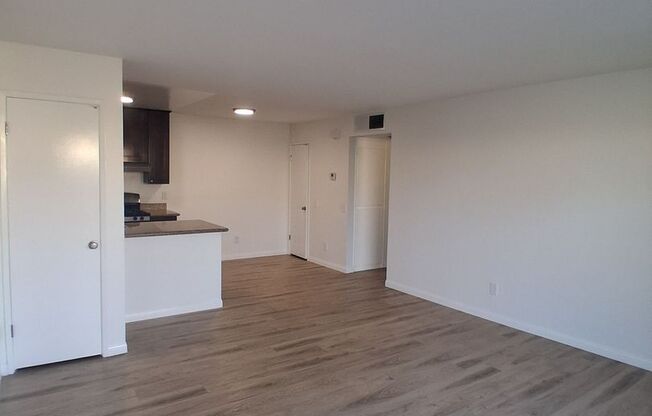 1 bed, 1 bath, 665 sqft, $2,000, Unit 126