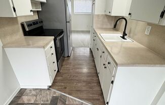 8830- 8832 9th Ave SW