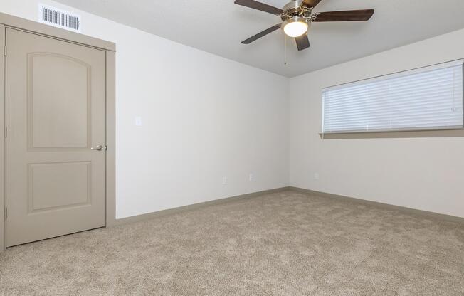 2 beds, 1 bath, 850 sqft, $1,106