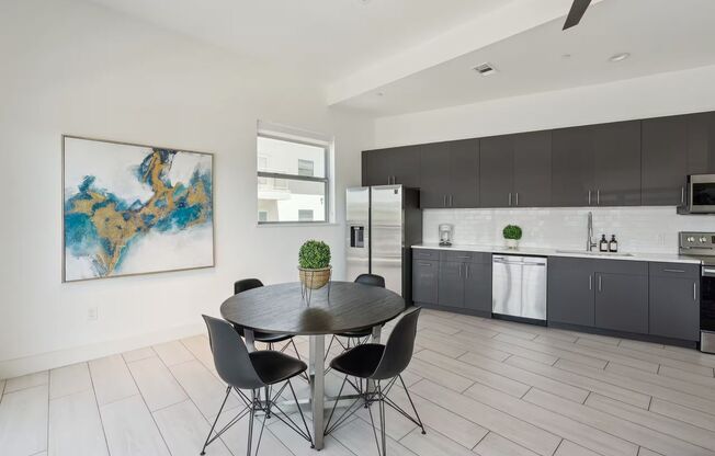 1 bed, 1 bath, $1,749, Unit 413