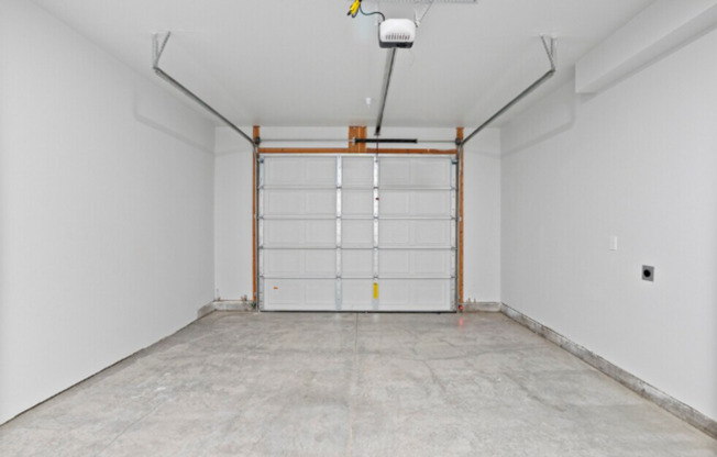 2 beds, 2 baths, 1,270 sqft, $1,750, Unit H-101