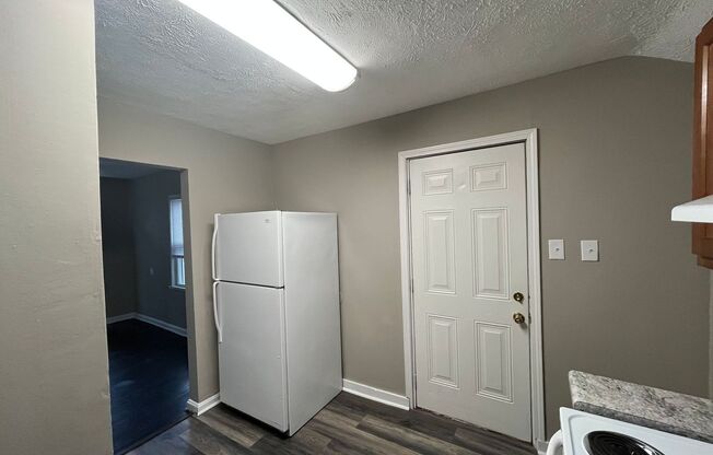 **Deposit Special $500** 729 Cleverly Rd 2BR/1BA (Dayton)