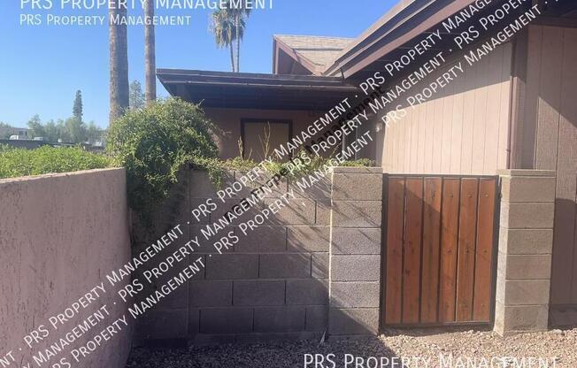 922 S ACAPULCO LN