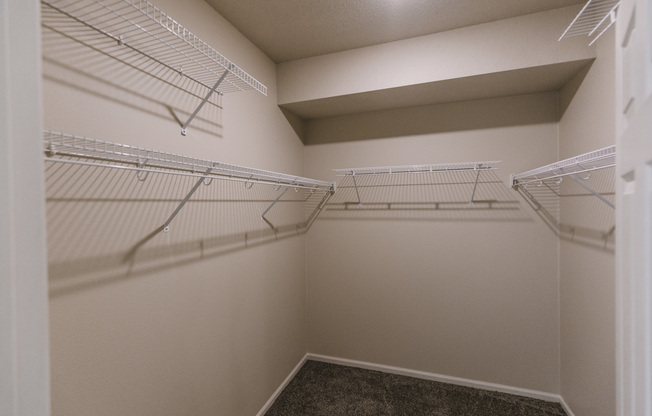 3 beds, 2 baths, 1,242 sqft, $1,750, Unit 4201-308