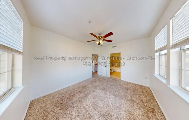 1 bed, 1 bath, 1,012 sqft, $1,350, Unit 536