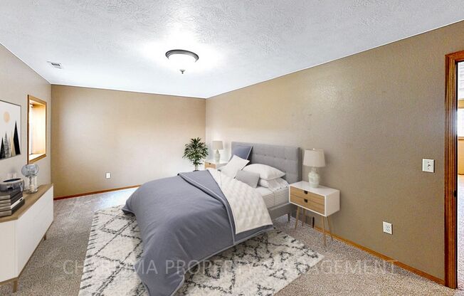 3 beds, 2 baths, 1,900 sqft, $1,925, Unit 6510 E 45th Street