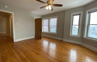 1064 W. Cornelia Ave