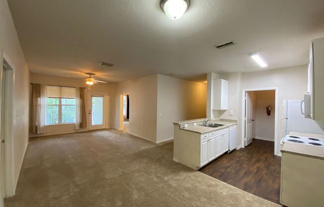Top floor - 2 Bedrooms, 2 Bathrooms