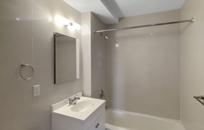 2 beds, 2 baths, $3,195, Unit 8A